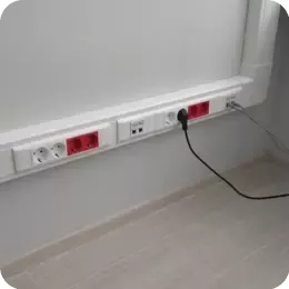 Монтаж розеток в короба